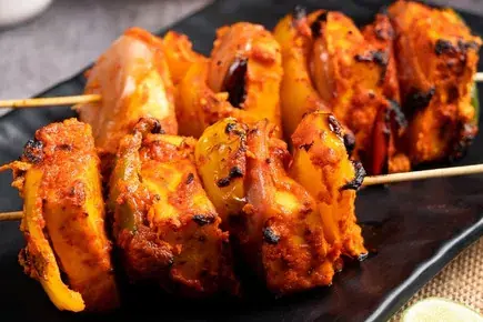 Tandoori vegetarian appetizer skewers